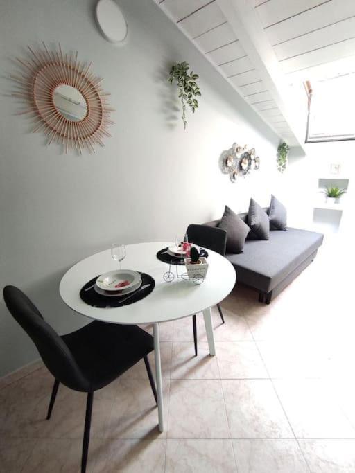 Апартаменти Free Parking Tiny House Wifi Netflix 15 Minuti Dal Duomo Мілан Екстер'єр фото