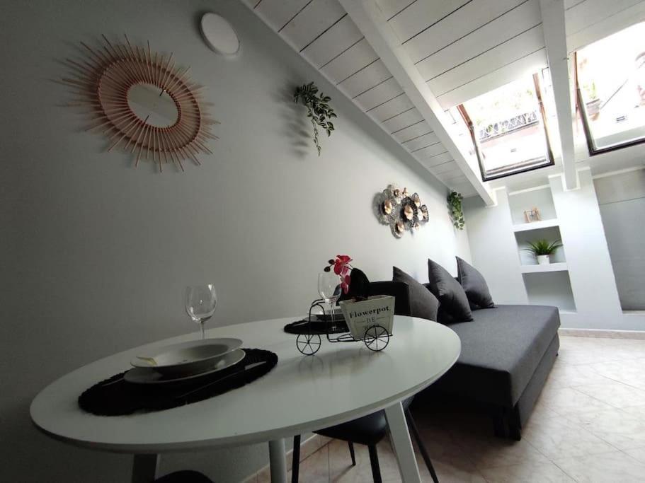 Апартаменти Free Parking Tiny House Wifi Netflix 15 Minuti Dal Duomo Мілан Екстер'єр фото