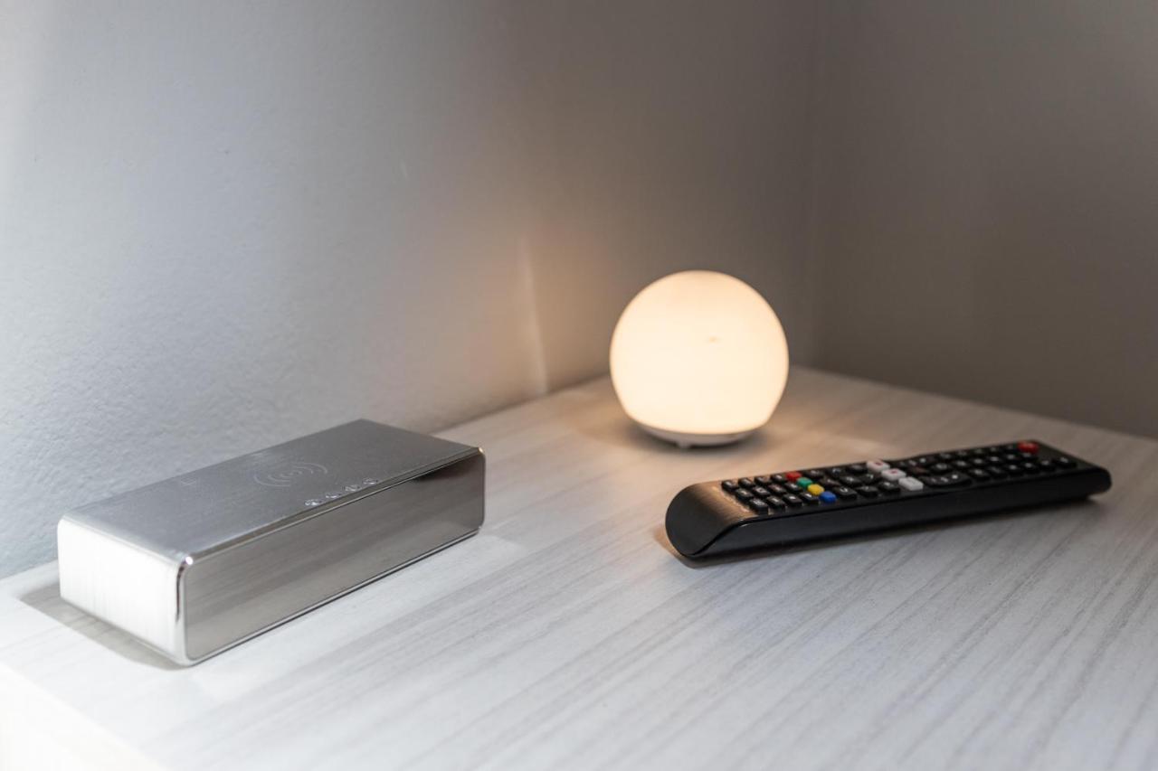 Апартаменти Free Parking Tiny House Wifi Netflix 15 Minuti Dal Duomo Мілан Екстер'єр фото